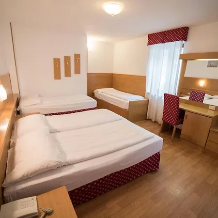 Hotel Due Spade Folgaria Exterior photo